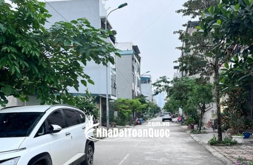 Nhà mặt phố Yên Sở, Hoàng Mai, Ô tô tránh thông các ngả, kinh doanh gì cũng thắng, 100m2, 13.5 Tỷ